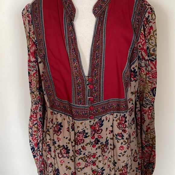 EUC~Woman’s Small Lucky Brand Long Sleeve Button Detailed Flower Top - Picture 2 of 6